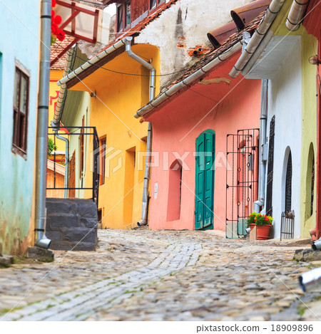 Medieval street view in Sighisoara 18909896