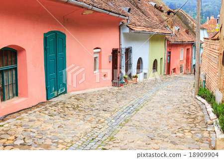 Medieval street view in Sighisoara 18909904