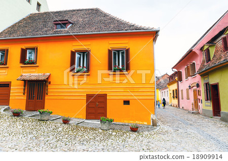 Medieval street view in Sighisoara 18909914