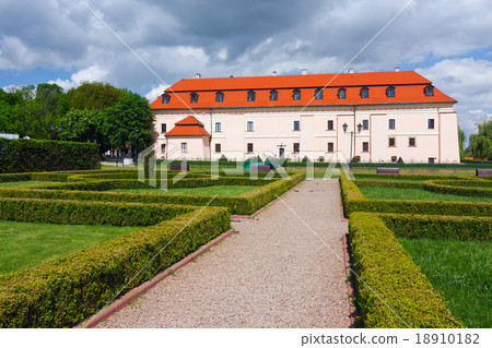 Renaissance castle in Niepolomice, Poland 18910182