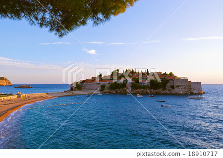 Island Sveti Stefan - Montenegro 18910717