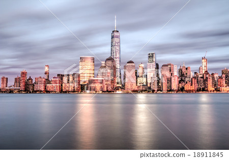 New York City Twilight Skyline New York City Twilight Skyline 18911845