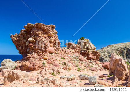 Punta des'Elefant famous red rocks at Cala Morell 18911921
