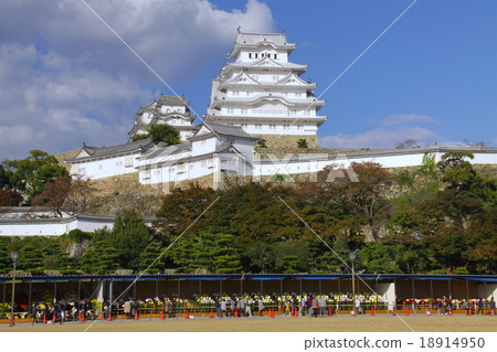 "World Cultural Heritage" "National Treasure" Himeji Castle and Kikuhana Exhibition at Sannomaru Square 18914950