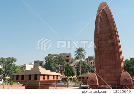 Amritsar's genocide garden in India 18915649