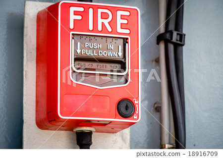 fire alrm swithch on the.pull down to use it fire alrm swithch on the.pull down to use it 18916709