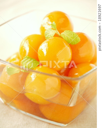 Kinkans用蜂蜜煮薄荷 Kinkans用蜂蜜煮薄荷 18921697
