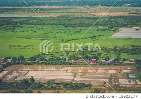 Floating village Phnom Krom, Siem Reap, Cambodia 18922177