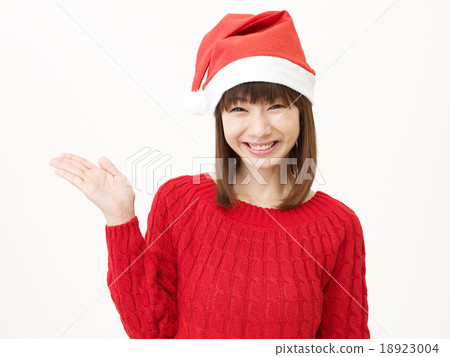 戴著聖誕老人帽子的婦女 18923004