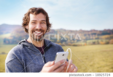 Young handsome runner 18925724