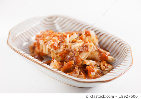 Roti with Thai tea sauce Roti with Thai tea sauce 18927600