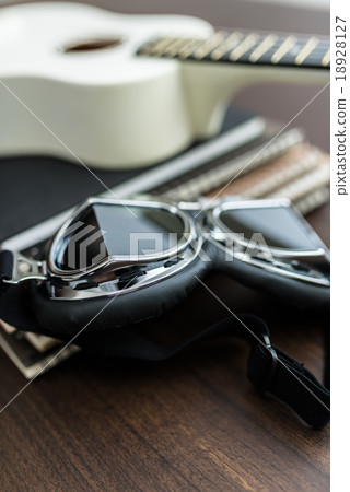 四弦琴 四弦琴 18928127