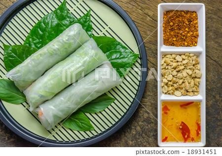 Fresh Spring Roll 18931451