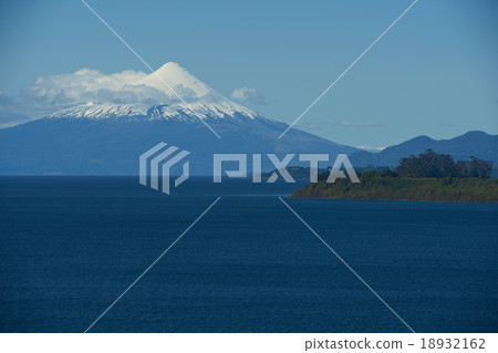 Volcano Osorno 18932162
