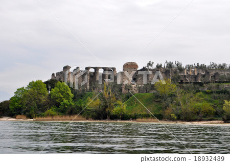 Grottoes of Catullus, Sirmione, Lombardy, Italy Grottoes of Catullus, Sirmione, Lombardy, Italy 18932489