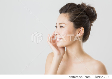 Beauty Image Young lady 18935202