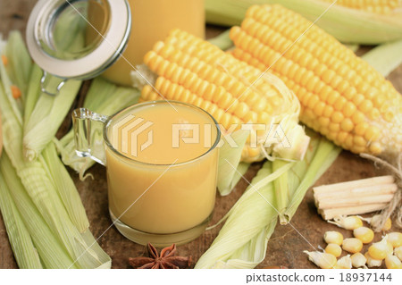 corn milk 18937144