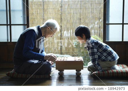 爺爺和孫子的將棋 爺爺和孫子的將棋 18942973