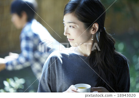 Mother watching over children 18943020