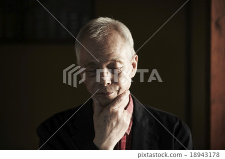 Dundee grandpa Dundee grandpa 18943178