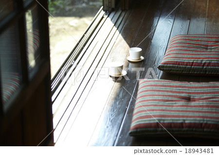 美麗的邊緣 18943481