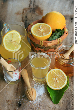 lemon juice lemon juice 18945280