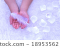 child's hand, children's hands, feather 18953562