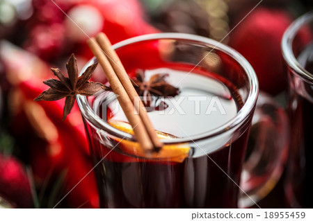 Christmas hot mulled wine with spices on a wooden 18955459