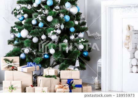 Christmas living room with Christmas Tree Christmas living room with Christmas Tree 18955973