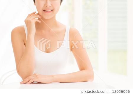 兩代美女形象 18956066