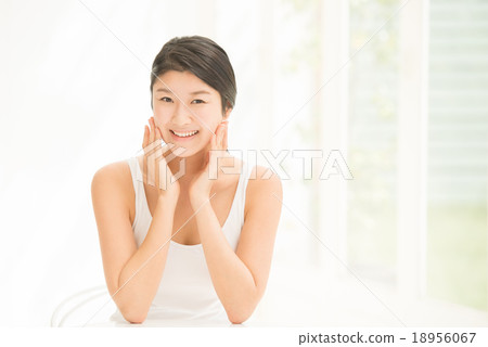 兩代美女形象 18956067