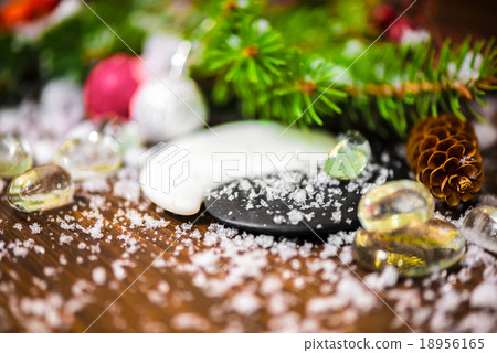 stilllife of Chinese New Year with Yin-Yang symbol stilllife of Chinese New Year with Yin-Yang symbol 18956165