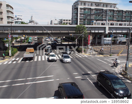 Intersection of Setagaya Kinuta 2 chome 18958602