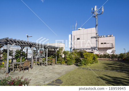 百貨商店的屋頂花園 18959945