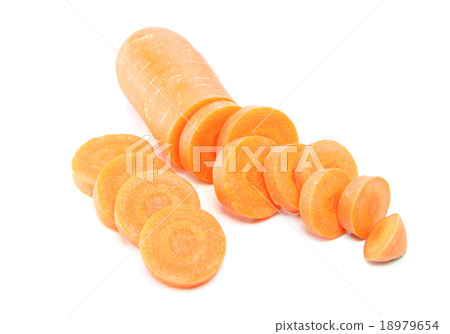 sliced carrot of isolated on white. sliced carrot of isolated on white. 18979654