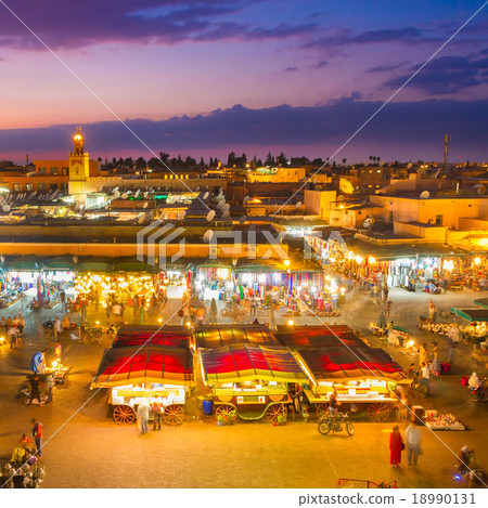 Jamaa el Fna, Marrakesh, Morocco. 18990131