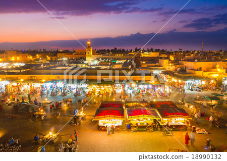 Jamaa el Fna, Marrakesh, Morocco. 18990132