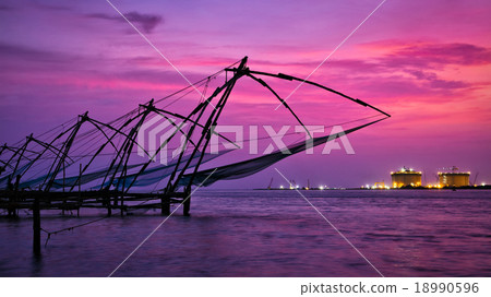 Chinese fishnets on sunset. Kochi, Kerala, India 18990596