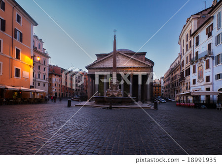 Pantheon in Rome, Italy 18991935