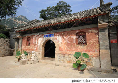 北京鳳凰嶺自然風景區龍川寺 北京鳳凰嶺自然風景區龍川寺 18992071