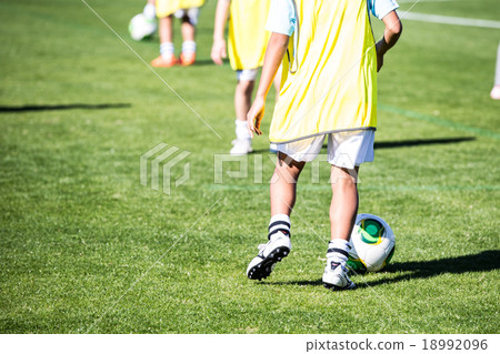 soccer player 18992096