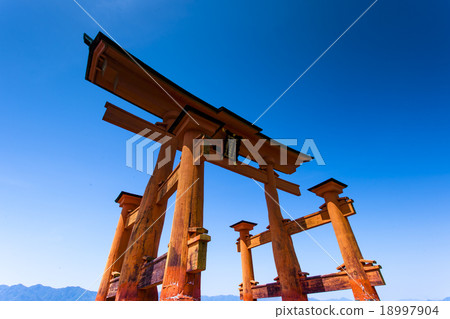 Miyajima, Famous big Shinto torii Miyajima, Famous big Shinto torii 18997904