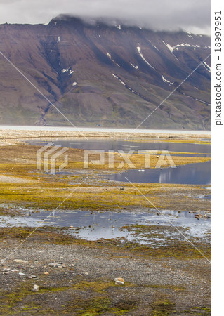 Beautiful scenic view of Spitsbergen 18997951