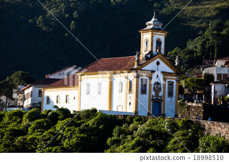 View of a church of ouro preto in minas gerais  18998510