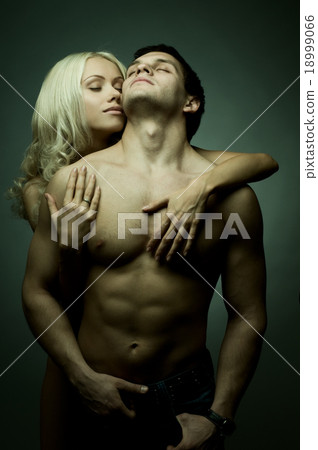 sexy couple sexy couple 18999066