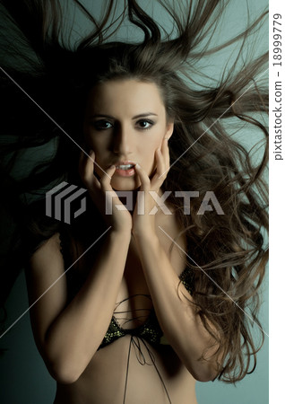 pretty woman 18999779