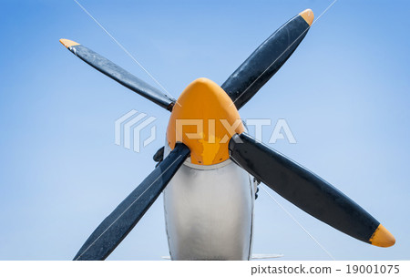 Propeller and engine of vintage airplane Propeller and engine of vintage airplane 19001075
