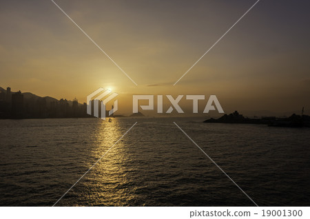 香港維多利亞港晚上風景 19001300