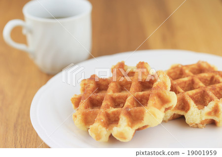Waffle and coffee Waffle and coffee 19001959