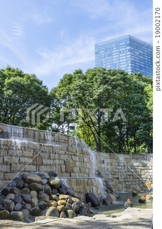 Shinjuku Central Park 19002170